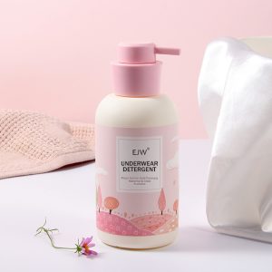 Dayuejing Underwear Cleanser 500ml (Pink Cap)