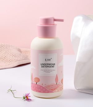 Dayuejing Underwear Cleanser 500ml (Pink Cap)